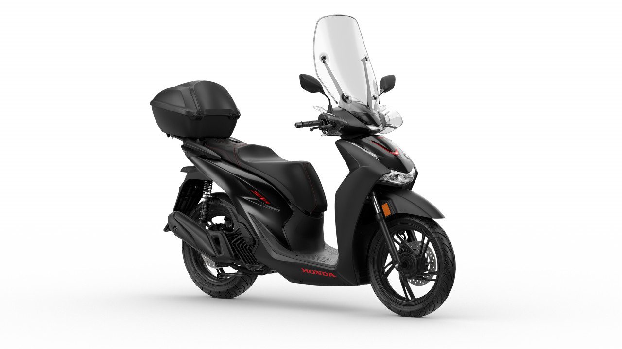 26ym_sh125_studio_3ed_sporty_matcoalblackmetallic_nh-c81m_rfq Скутер Honda SH125i ABS Smart Key 2026 – 13 к.с., Інжектор, Великі колеса 16" - Зображення 1