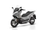 Скутер QJMotor Fort 125 ABS-TCS 2026 – 15 к.с., TFT 7", Smart Key, GT Scooter - Зображення 2