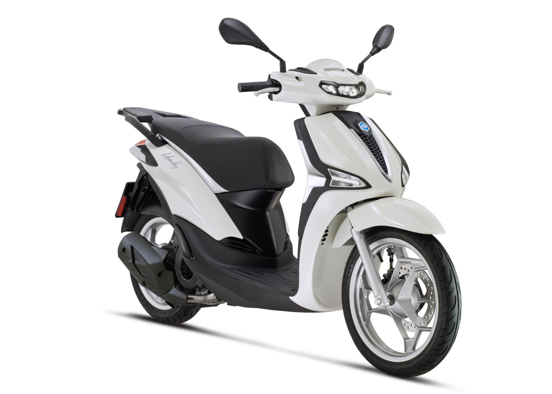 Piaggio_Liberty_125_Bianco-Luna_3-4-ant-dx Скутер Piaggio Liberty 125 ABS 2026 – Інжектор i-Get, Великі Колеса 16", LED - Зображення 1